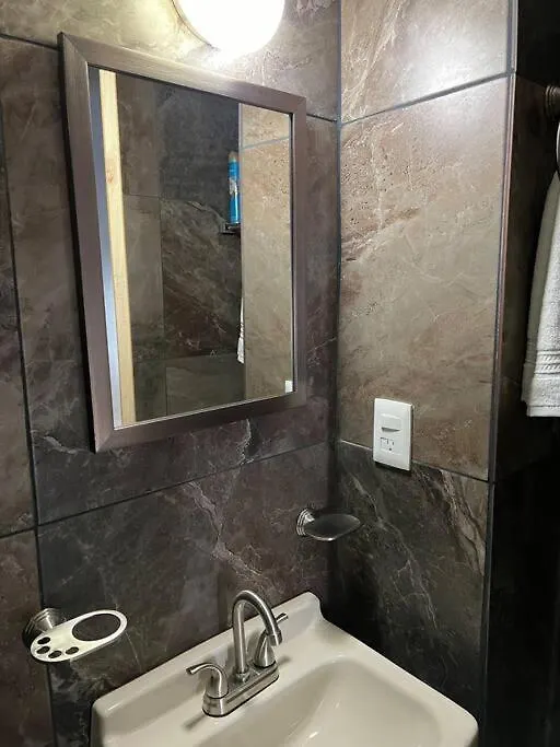 Alojamiento Suite Con Aire Acondicionado Y Estacionamiento Ubicado A 1 Cuadra Del Parian En Centro Tlaquepaque Privada E Independiente Guadalajara Apartmán